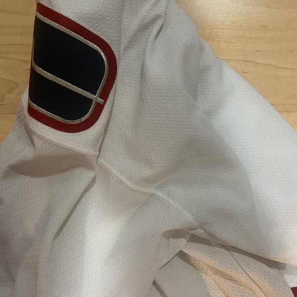 Vintage CCM Vancouver Canucks Men’s Jersey Youth L/XL - Picture 6 of 6